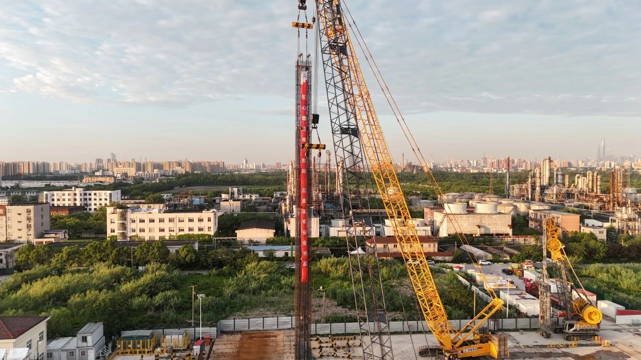 合流污水一期复线总管工程浦东北路泵站百米级地墙施工顺利实现